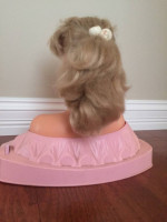 1983 Pose me pretty Barbie Head