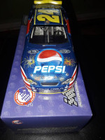 JEFF GORDON 1/24TH ACTION CAR 1 OF 2,172