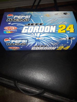 JEFF GORDON 1/24TH ACTION CAR 1 OF 2,172