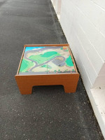 Play table