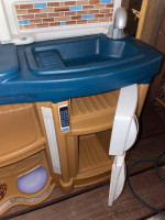 36” W Step2 Play Kitchen Chair, Food, Sink, Fridge, stove makes sounds