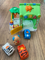 Fisher-Price Smart Stages Activity Zoo with a Bear and Three cars