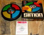 1984 Vintage Milton Bradley "SIMON" Computer Lights Memory Game