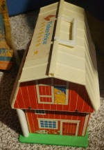Vintage 1985 Fisher Price Little People farm