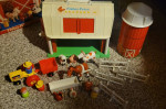 Vintage 1985 Fisher Price Little People farm