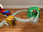 MATTEL FISHER PRICE 1999 TOOTS THE TRAIN SET ~ WORKS!!
