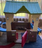 Step2 Great Outdoor Play house Super Clean! Great for indoors or out.