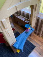 Step2 Great Outdoor Play house Super Clean! Great for indoors or out.