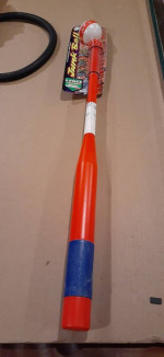 4 large squirt guns and wiffle ball set