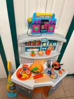 Little tikes kitchen