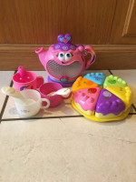 Leap Frog Tea Pot and Accessories