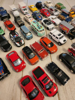 1/32 Scale Pull Back Die Cast Car Collection