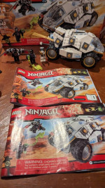2 LEGO NINJAGO Sets - 100% complete