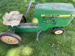 Vintage toy pedal car John Deere Ertl model 520
