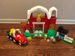 (*.*)  LITTLE PEOPLE BARN, HORSE STABLE, TRACTOR & ANIMALS