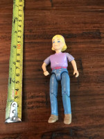 FISHER PRICE LOVING FAMILY DOLLHOUSE BLONDE GIRL 1 Figure