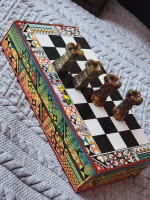 Vintage handmade AZTEC INCA vs SPANISH CONQUISTADORS Ceramic chess Set Wooden Bo
