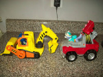 Paw Patrol trucks & dogs