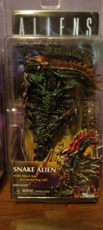 Neca Kenner aliens tribute