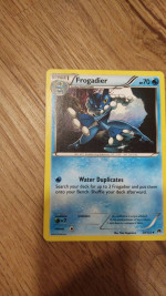 100 Pokémon cards