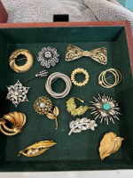 Vintage Pin Brooches Choices
