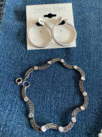 Pearl earrings and necklace and other jewlery