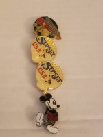 4 Disneyland Pins