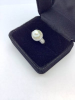 18k Diamond Pearl Ring