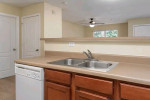 Available 1bd/1bd