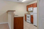 Available 1bd/1bd