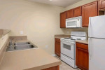 Available 1bd/1bd
