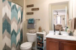 Available 1bd/1bd