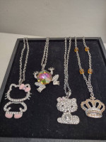 Gorgeous New Rhinestone Necklace