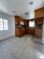 Fully furnished 3BD/2BA Available for rent