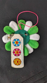 Takashi murakami plush flower pin 2007 MOCA retrospective