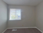 LOVELY SINGLE PROPERTY AVAILABLE NOW!!!