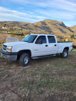2003 Chevrolet Silverado 2500HD 4dr Crew Cab 4WD LB 221,000 mi