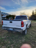 2003 Chevrolet Silverado 2500HD 4dr Crew Cab 4WD LB 221,000 mi