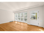 3bedrooms 2 baths The District, and Galleria Mall are just minutes away. Location, Location, Location! Welcome home!