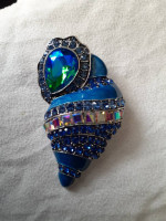 Beautiful Sea shell brooch