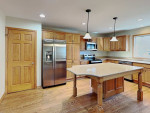 Elegant Living in Hinsdale – Spacious 4-Bed, 3.5-Bath Dream Home!