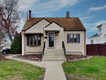 Your Oak lawn haven awaits—schedule your private showing today!
