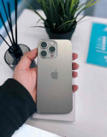 IPhone 15 pro max 256 gbs
