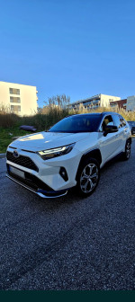 2022 Toyota RAV4 XLE Premium 123000