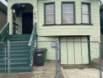 West Oakland home with wall-to-wall new carpeting. 2-bedroom with Jack & Jill bathroom