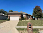 Stunning 3-Bedroom Custom Home for Rent in the Heart of Nixa!