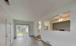Welcome 3 bedrooms and 2 bathrooms Single Family House