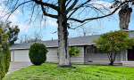 Welcome 3 bedrooms and 2 bathrooms Single Family House