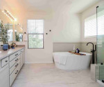5 Bedrooms and 2 Bathrooms Detached House