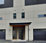 3 Bedrooms and 2 Bathrooms Row House For Rent